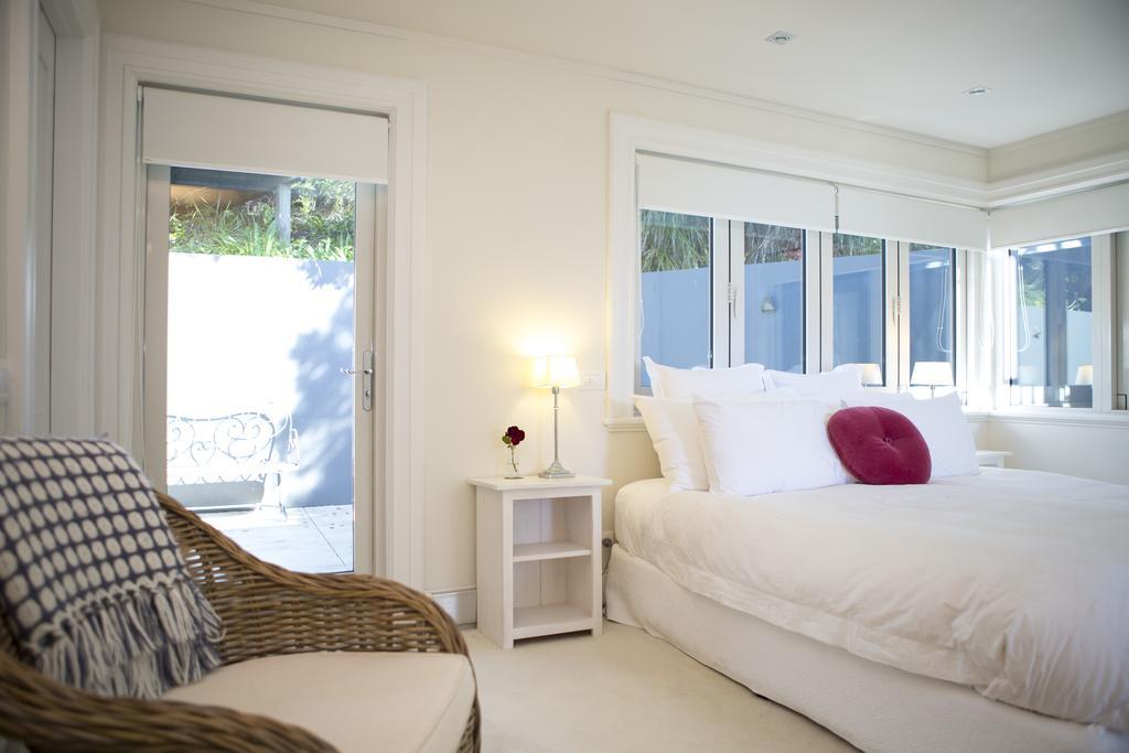 970 Lonely Bay Lodge Cooks Beach Exterior foto