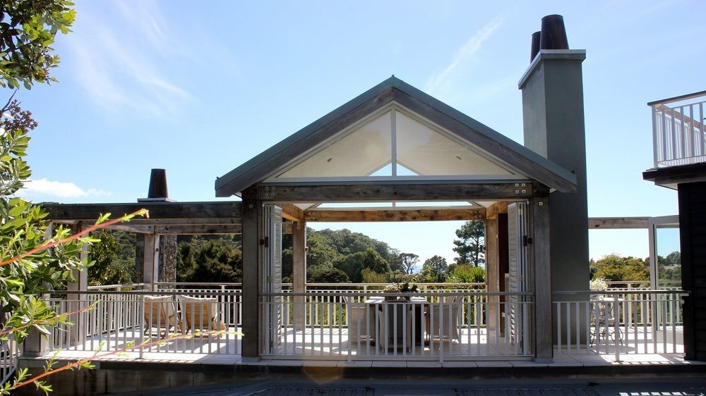 970 Lonely Bay Lodge Cooks Beach Exterior foto